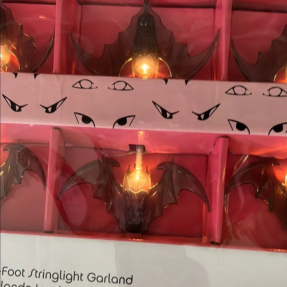 Bat string lights perfect for Halloween